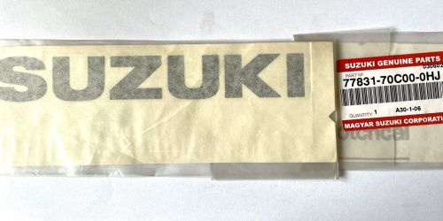 Suzuki matrica, felirat, logó /Gyári/ Eredeti Suzuki alkatrész: 77831-70C00-0HJ 990Ft